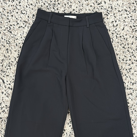 A&F Sloane Tailored Wide Leg Pant - Picture 3 of 9